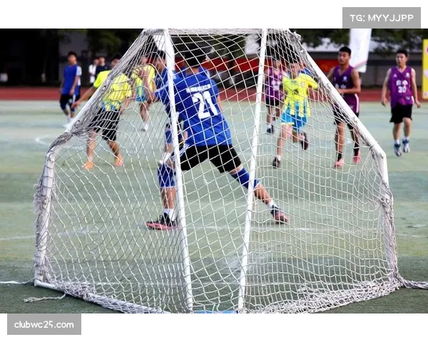 三球犯规升级事件折射裁判高压执法环境
